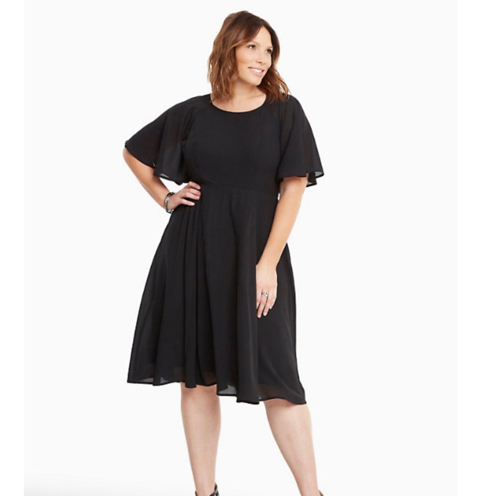 Torrid GEORGETTE LACE UP BACK MIDI DRESS Sz 18